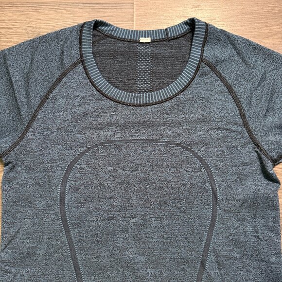 Lululemon Women's Swiftly Tech Short Sleeve Crew - Blue/Black - Picture 3 of 7